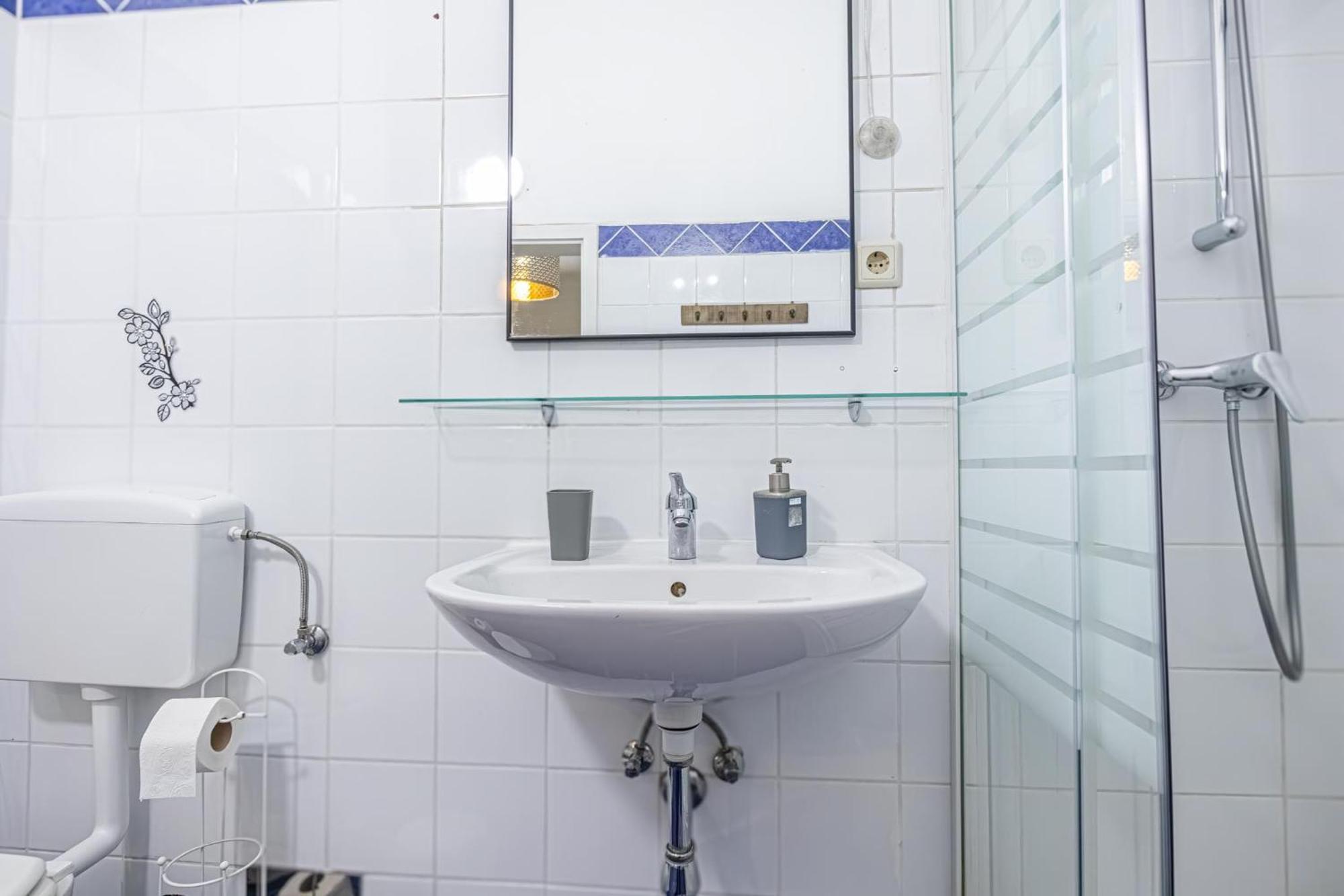 Cozy 1Br - Perfect For Long Stays Wien Eksteriør billede